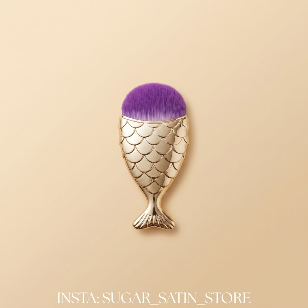 Unicorn Fish Shaped Foundation and Contour Brush - فرشاة كريم الأساس والكونتور على شكل سمكة يونيكورن