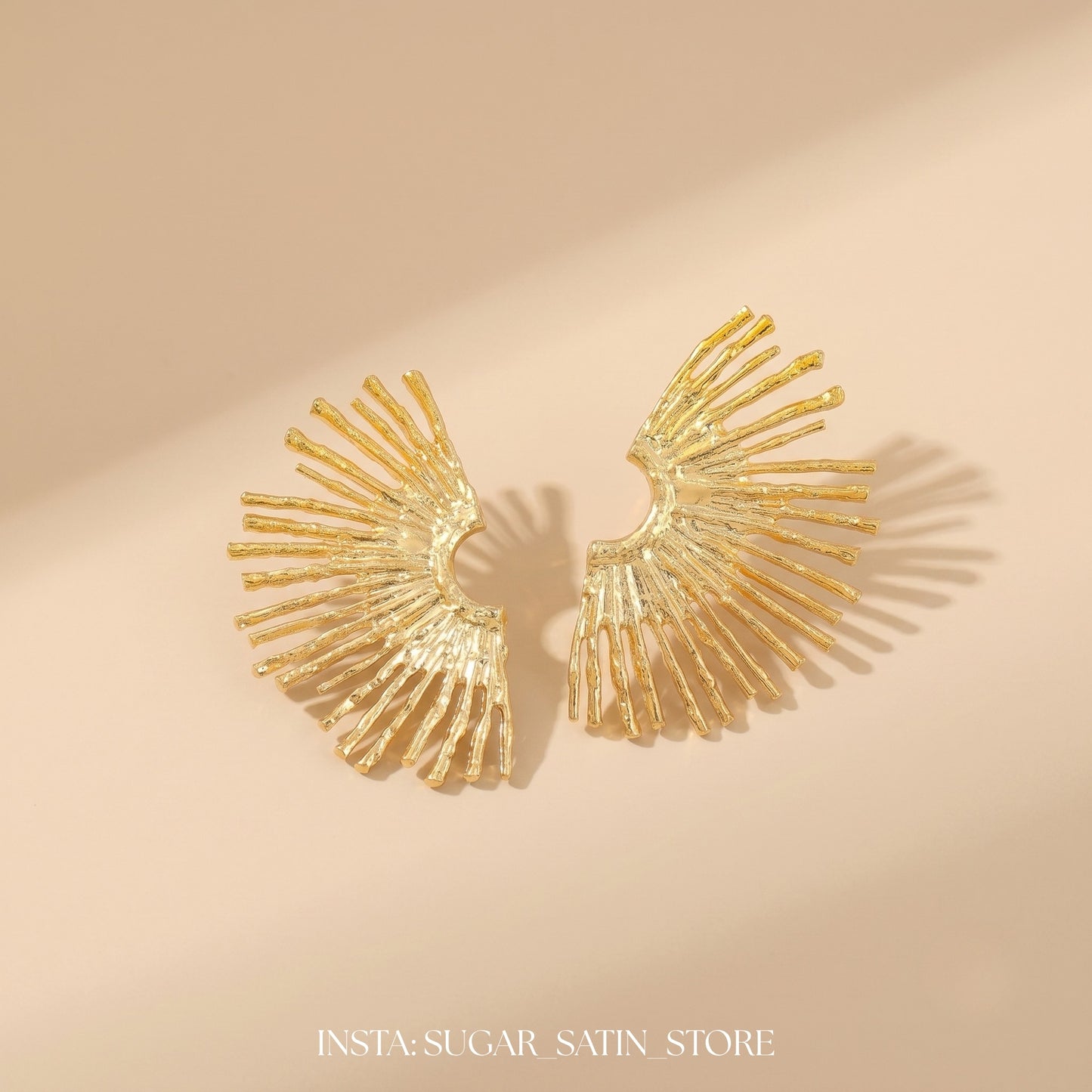 حلقان نسائية مصنوعة من الاستانليس ستيل | Stainless Steel Earrings