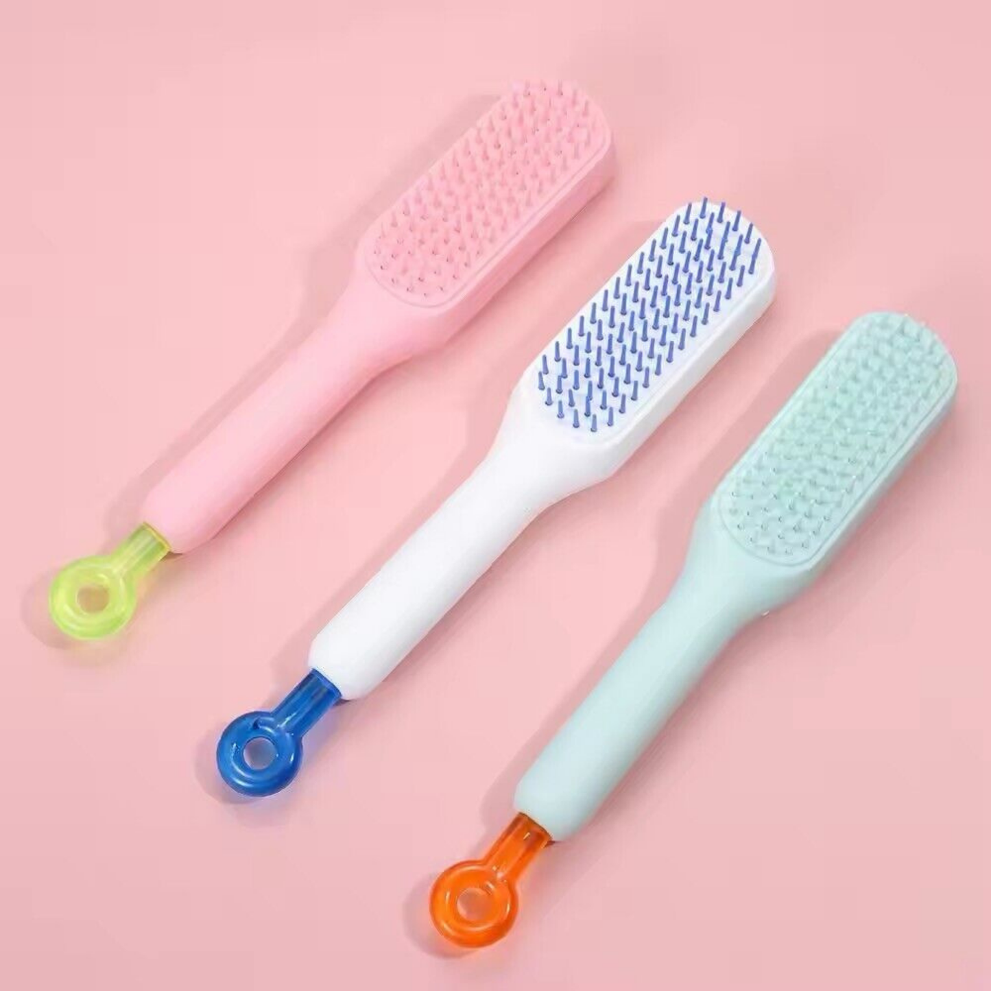 فرشاة شعر ذاتية التنظيف | Self-cleaning Hair Brush