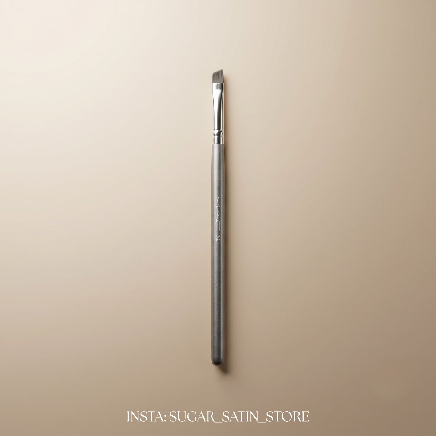 فرشة ميك اب - Make-up Brush MAC