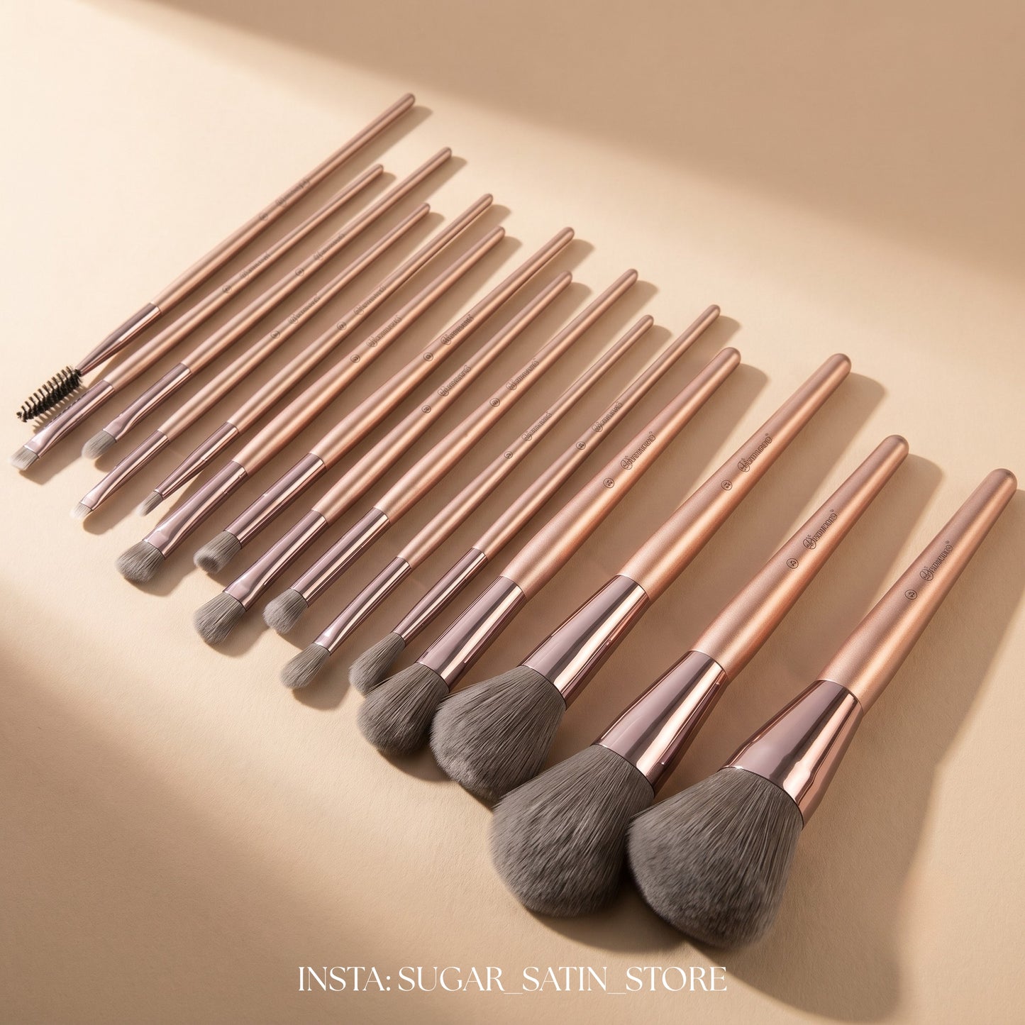 مجموعة فرش مكياج لافاش اليجنس 15 فرشاة من اتش كوزماتيكس | BH Cosmetics Lavish Elegance 15 Piece Brush Set