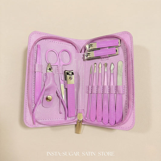 طقم عناية بالأظافر خامة ثقيلة برميوم لون عشوائي| Complete Nail Care Kit 12 Pieces‏