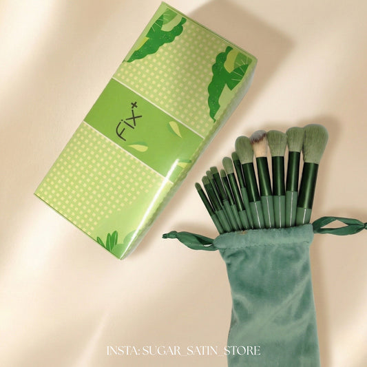 فرش ميكب ١٢ قطعة – Simple | 12-Piece Simple Makeup Brushes