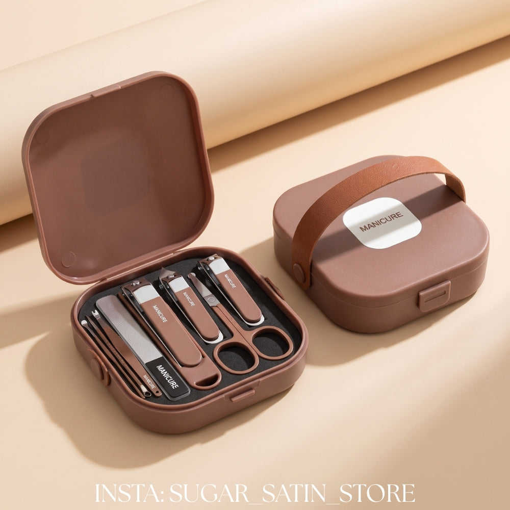 طقم عناية بالأظافر خامة ثقيلة برميوم| Nail Clipper Set with Anti-Splash Stainless Steel, Portable