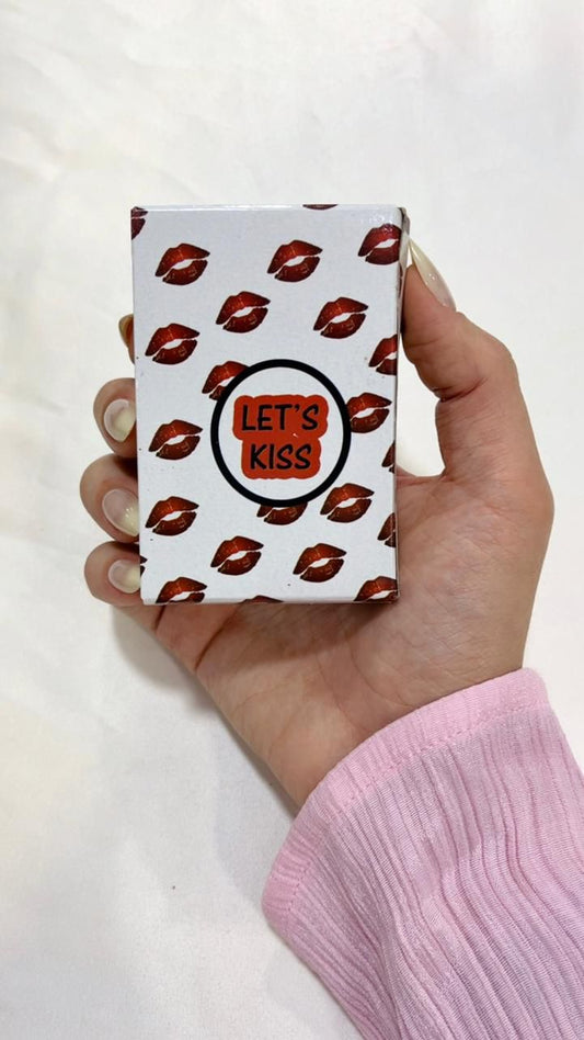 لعبة Let’s Kiss للمتزوجين | Let’s Kiss Couple Game